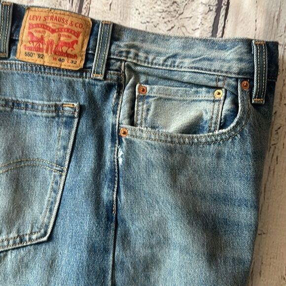 Signature by Levi Strauss & Co.  Men's 550 Relaxed Taper Jeans - Picture 11 of 16